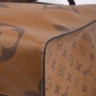Louis Vuitton On The Go GM thumbnail