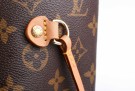 Louis Vuitton Neverfull MM thumbnail