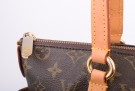 Louis Vuitton Totally MM thumbnail