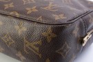 Louis Vuitton Trousse str 23 thumbnail