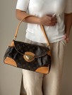 LOUIS VUITTON BEVERLY (2007) – ELEGANT OG STRUKTURERT HVERDAGSVEKSE thumbnail