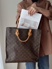 Louis Vuitton Sac Plat (1980) – ikonisk tote i Monogram thumbnail