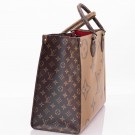 Louis Vuitton Onthego GM (2021) – ikonisk tote i Reverse Monogram thumbnail