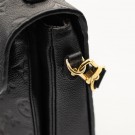 Louis Vuitton Pochette Métis (2017) – ikonisk veske i sort Monogram thumbnail