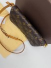 Louis Vuitton Favorite PM thumbnail