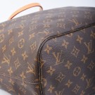 Louis Vuitton Neverfull MM thumbnail
