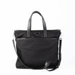 Prada Saffiano 2010 – Tidløs eleganse i sort