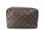 Louis Vuitton Trousse str 23